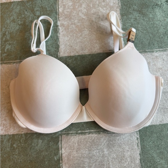 NWT Pink White Bra with Hot Pink Lining Size 34C - Picture 1 of 7